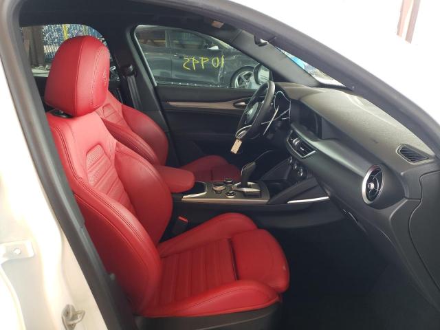 ZASPAKBN4N7D31699 - 2022 ALFA ROMEO STELVIO TI WHITE photo 5