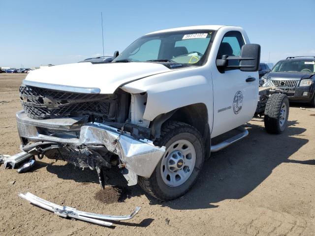 1GB3KZCG6DZ360268 - 2013 CHEVROLET 3500 WHITE photo 2