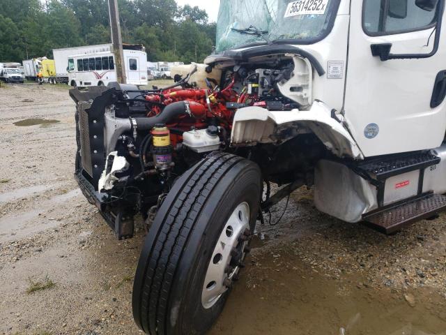 3ALACWDT0HDJB4098 - 2017 FREIGHTLINER M2 106 MED WHITE photo 10