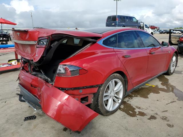 5YJSA1H19EFP65158 - 2014 TESLA MODEL S Qırmızı foto 4
