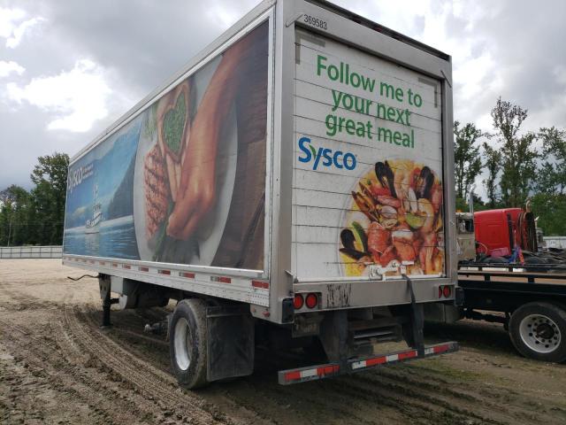 1UYVS234XCM318801 - 2012 UTILITY VS2RA 白色 照片 3