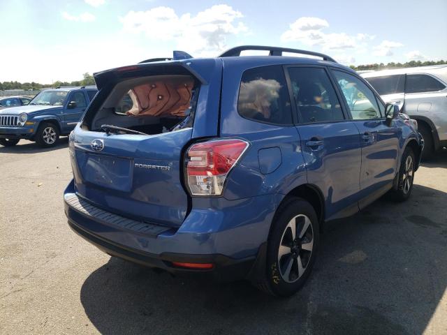 JF2SJAEC3JH425523 - 2018 SUBARU FORESTER BLUE photo 4