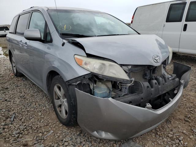 5TDKK3DC5BS090741 - 2011 TOYOTA SIENNA LE SILVER photo 1