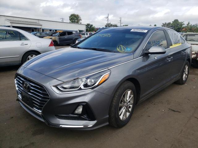 5NPE24AF0JH701779 - 2018 HYUNDAI SONATA SE GRAY photo 2