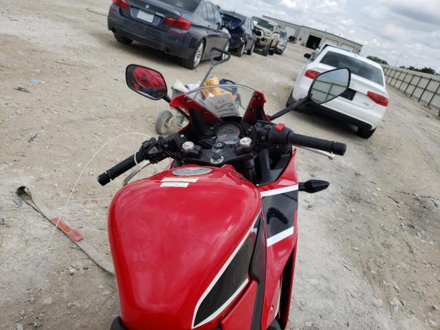 MLHNC515XK5500349 - 2019 HONDA CBR300R RED photo 5