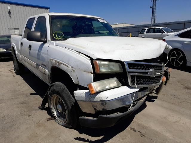 1GCGC13U26F102495 - 2006 CHEVROLET silverado WHITE photo 1