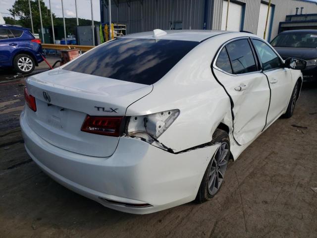 19UUB1F33JA010392 - 2018 ACURA TLX WHITE photo 4