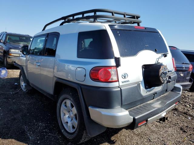 JTEBU11F270074998 - 2007 TOYOTA FJ CRUISER SILVER photo 3