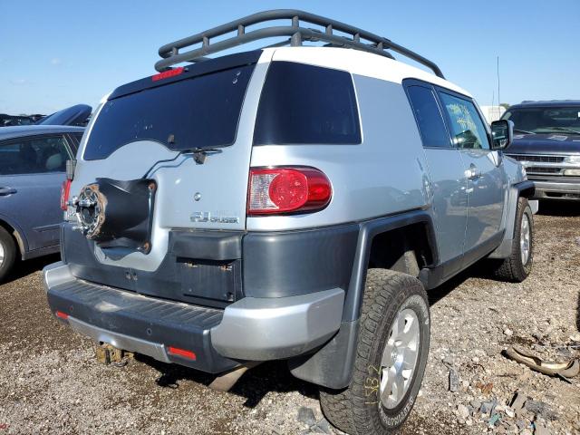 JTEBU11F270074998 - 2007 TOYOTA FJ CRUISER SILVER photo 4