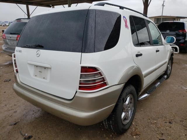 4JGAB54E7XA063372 - 1999 MERCEDES-BENZ ML 320 WHITE photo 4