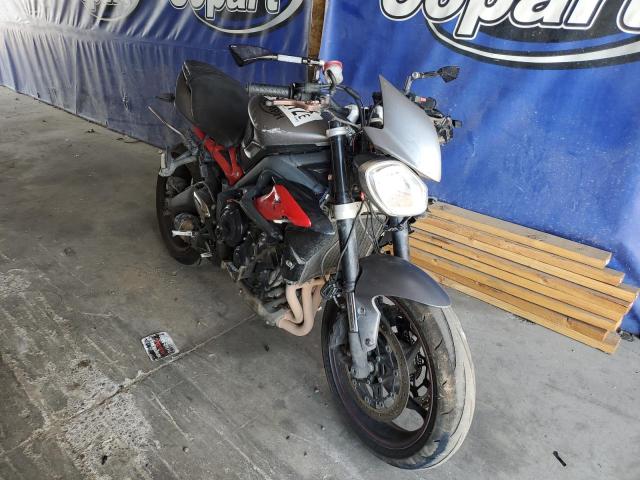 SMTL03NE8FT667300 - 2015 TRIUMPH MOTORCYCLE STREET TRI GRAY photo 1