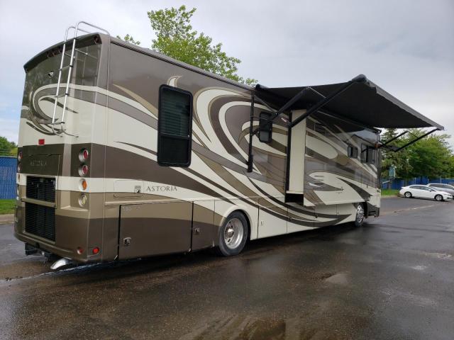 4UZAB2DTXBCBB5652 - 2011 FREIGHTLINER CHASSIS XC ორფეროვანი ფოტო 4