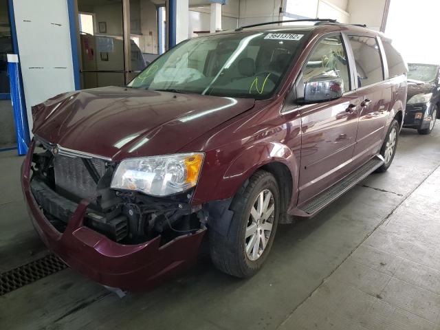 2A8HR54P98R675093 - 2008 CHRYSLER TOWN & COU MAROON photo 2