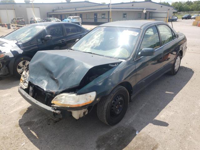 1HGCG5649WA087000 - 1998 HONDA ACCORD LX GREEN photo 2