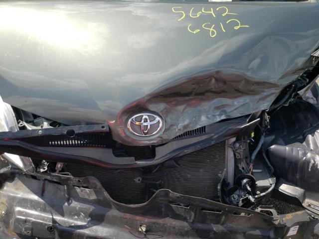 5TDKK3DCXES511101 - 2014 TOYOTA SIENNA LE GREEN photo 7