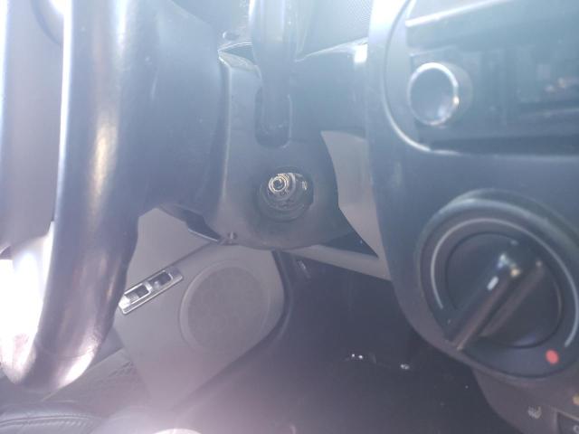 3VWED21C92M440729 - 2002 VOLKSWAGEN NEW BEETLE 黑色 照片 9