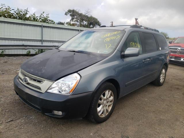 KNDMB233386198403 - 2008 KIA SEDONA BLUE photo 2