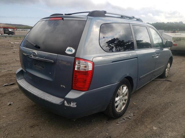 KNDMB233386198403 - 2008 KIA SEDONA BLUE photo 4