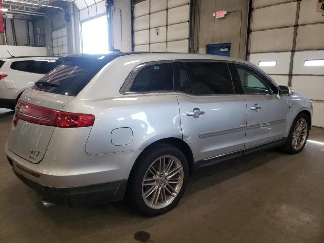 2LMHJ5AT7DBL53720 - 2013 LINCOLN MKT SILVER photo 4