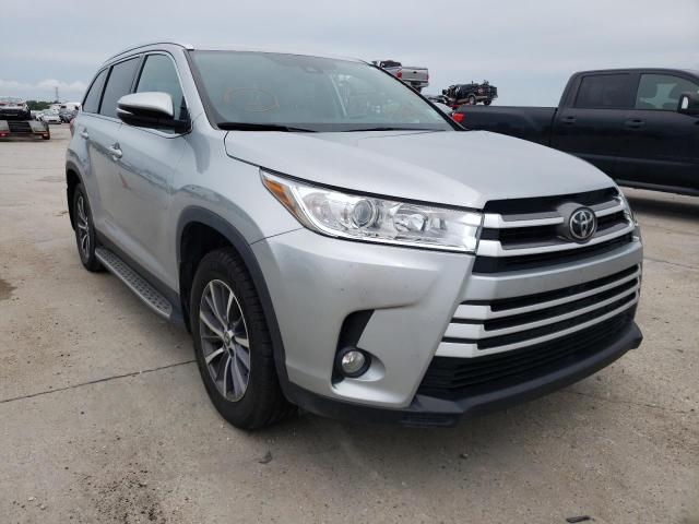 5TDKZRFH5KS567742 - 2019 TOYOTA HIGHLANDER SE  photo 1