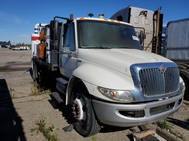 1HTJTSKM3BH327376 - 2011 INTERNATIONAL 4000 4300 WHITE photo 1