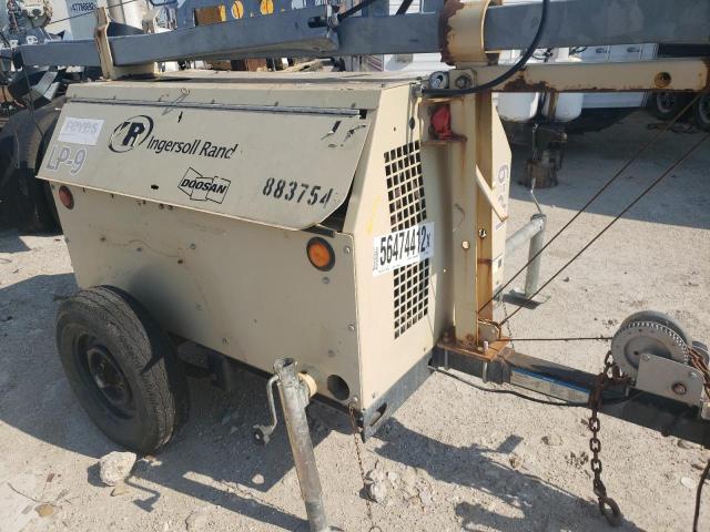 4FVLSBDAXB0429814 - 2011 DOOS GENERATOR BEIGE photo 9