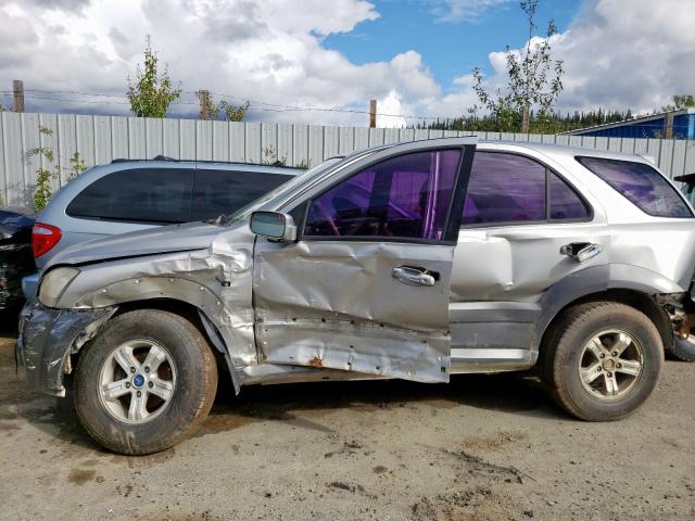 KNAJC52183A131495 - 2003 KIA SORENTO SILVER photo 9