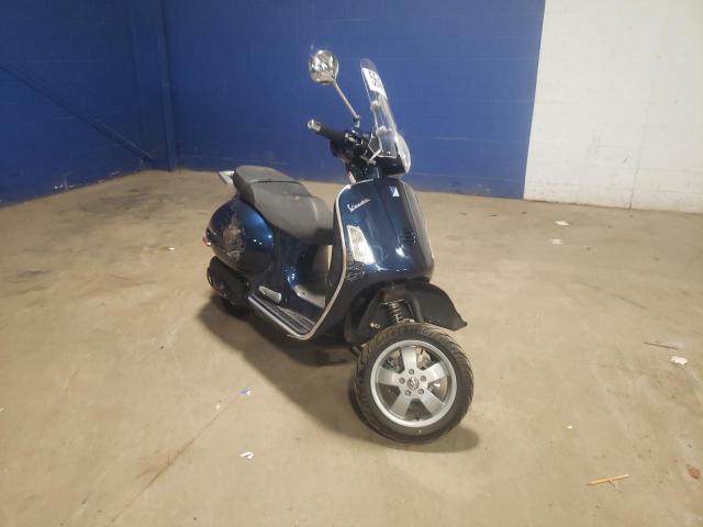 ZAPM319K995009376 - 2009 VESPA GRANTURISM BLUE photo 1