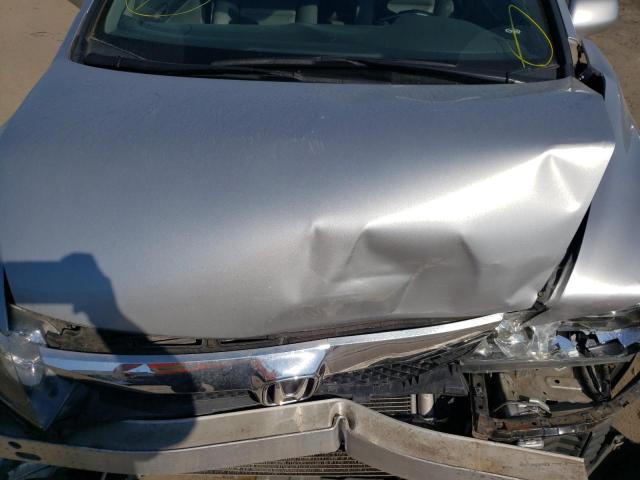 2HGFA1F94BH522827 - 2011 HONDA CIVIC EXL Gümüş foto 7