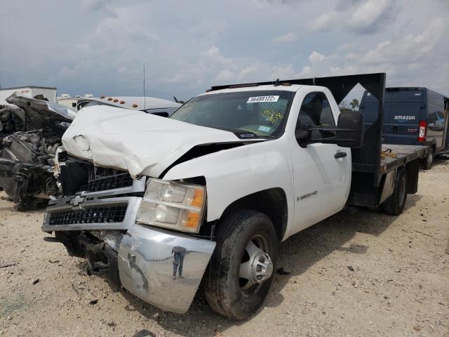 1GBJC34K88E192358 - 2008 CHEVROLET SILVERADO WHITE photo 2