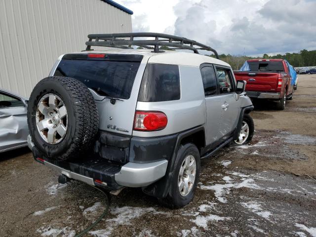 JTEBU11FX70080256 - 2007 TOYOTA FJ CRUISER SILVER photo 4