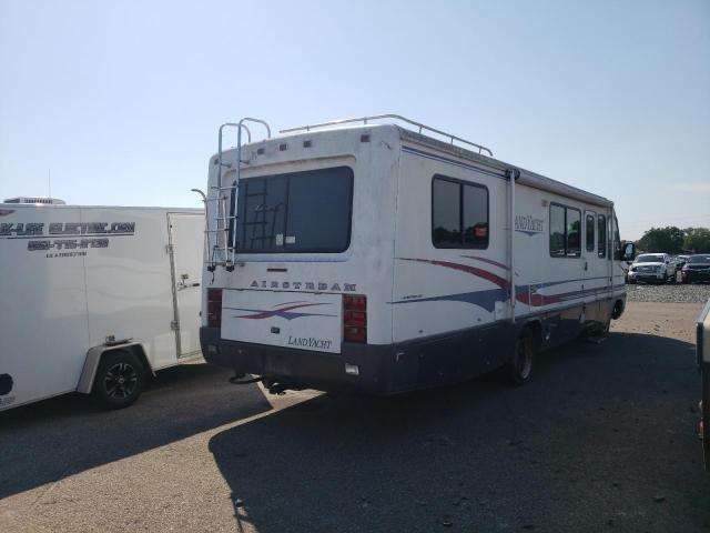 1GBLP37J3V3308086 - 1997 AIRS LAND YACHT TWO TONE photo 4