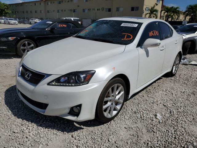 JTHCF5C23B5049381 - 2011 LEXUS IS 250 WHITE photo 2