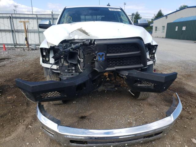 3C6UR5FL2HG755414 - 2017 RAM 2500 LARAM WHITE photo 9