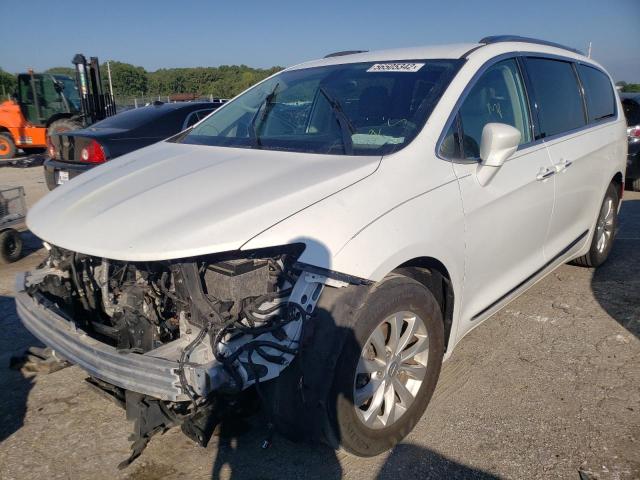 2C4RC1EG8JR261636 - 2018 CHRYSLER PACIFICA T WHITE photo 2