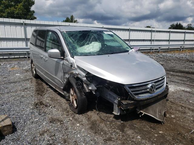 2V4RW3D16AR325095 - 2010 VOLKSWAGEN ROUTAN SE GRAY photo 1