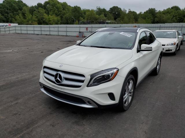 WDCTG4GBXFJ183377 - 2015 MERCEDES-BENZ GLA 250 4M WHITE photo 2