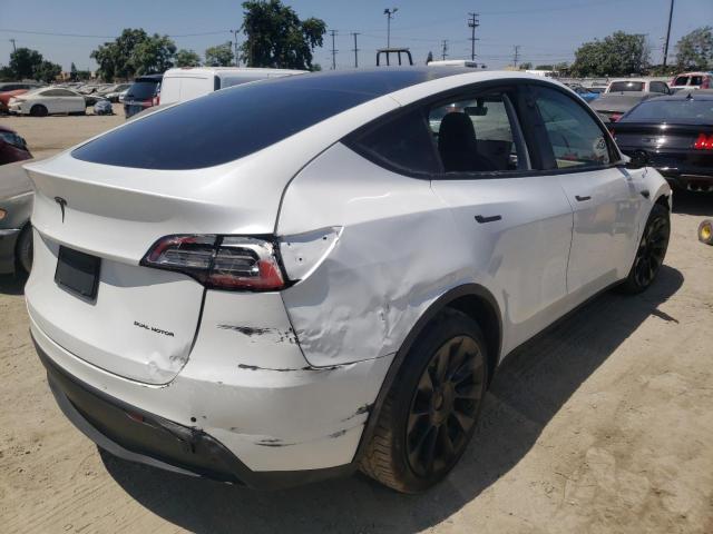 5YJYGDEE0LF048324 - 2020 TESLA MODEL Y Blanc photo 4