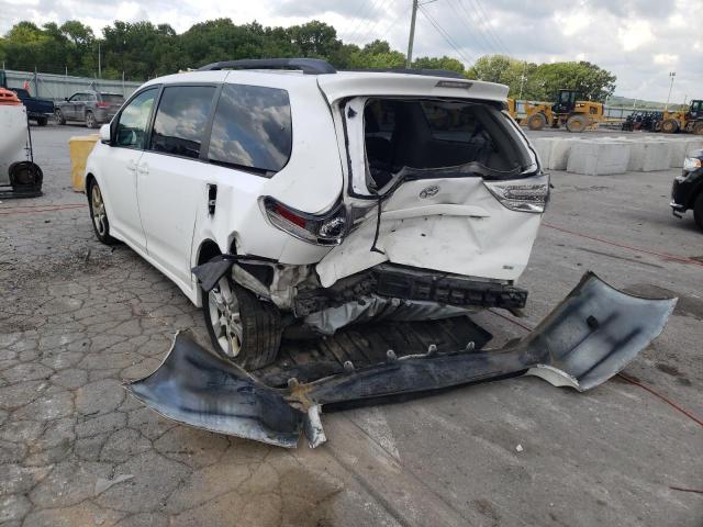 5TDXK3DCXBS052864 - 2011 TOYOTA SIENNA SPO WHITE photo 3