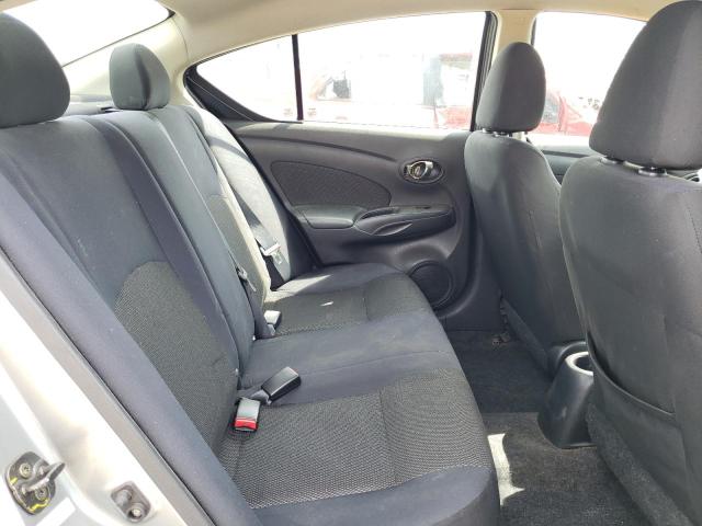 3N1CN7AP5CL815341 - 2012 NISSAN VERSA S SILVER photo 6