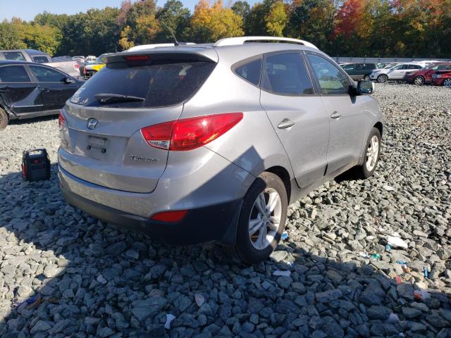 KM8JU3AC1AU071040 - 2010 HYUNDAI TUCSON GLS SILVER photo 4