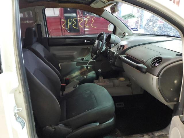 3VWBF61C5WM018161 - 1998 VOLKSWAGEN NEW BEETLE 白色 照片 5
