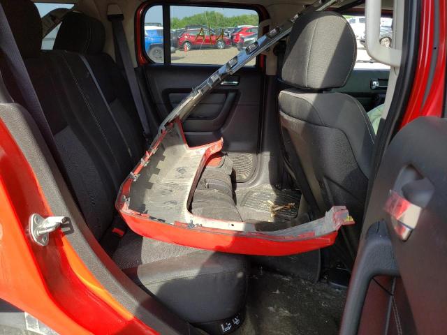 5GTDN136068184674 - 2006 HUMMER H3 RED photo 6