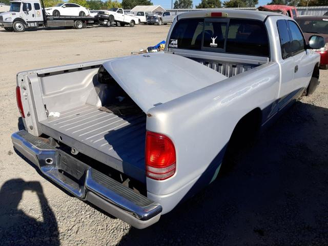 1B7GL22XXXS159375 - 1999 DODGE DAKOTA SILVER photo 4