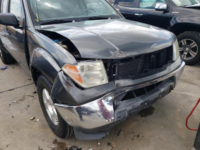 1N6AD07UX6C465875 - 2006 NISSAN FRONTIER C GRAY photo 9