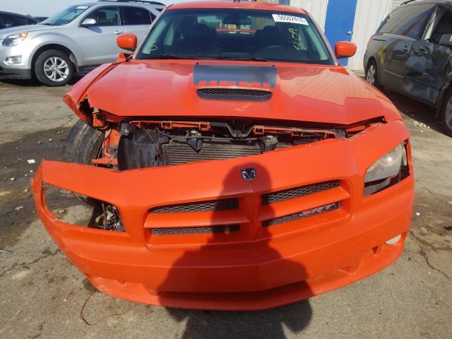 2B3KA73W19H560358 - 2009 DODGE CHARGER SR ORANGE photo 9