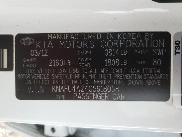 KNAFU4A24C5618058 - 2012 KIA FORTE EX WHITE photo 10