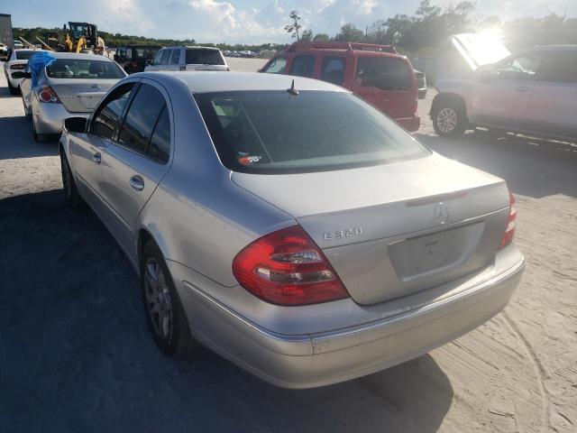 WDBUF65J75A688860 - 2005 MERCEDES-BENZ E 320  photo 3