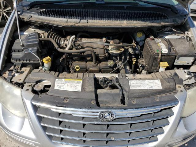 2C8GP64L65R339018 - 2005 CHRYSLER TOWN & COU SILVER photo 7