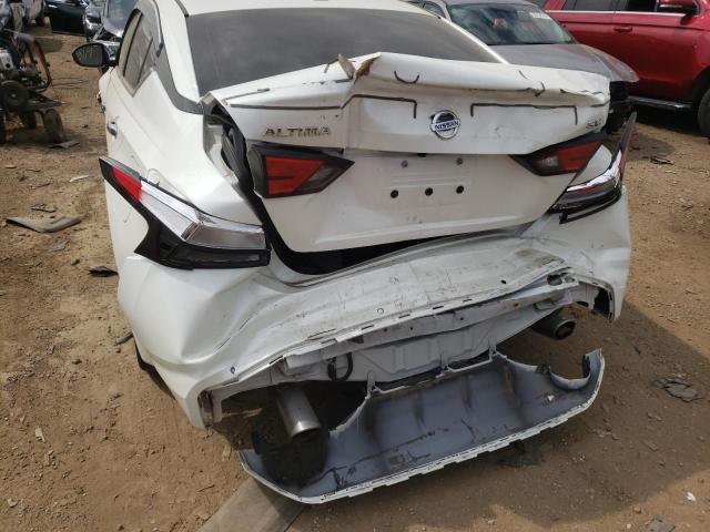 1N4BL4DV4KC142288 - 2019 NISSAN ALTIMA SV WHITE photo 9